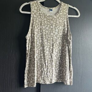 Old Navy Luxe Floral Tank size Small Petite